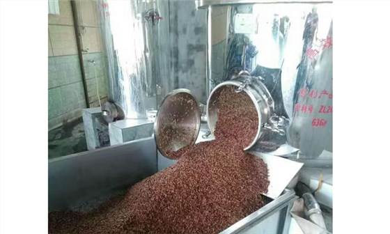 雅大側開口不銹鋼白酒蒸餾設備——出糧、出糟