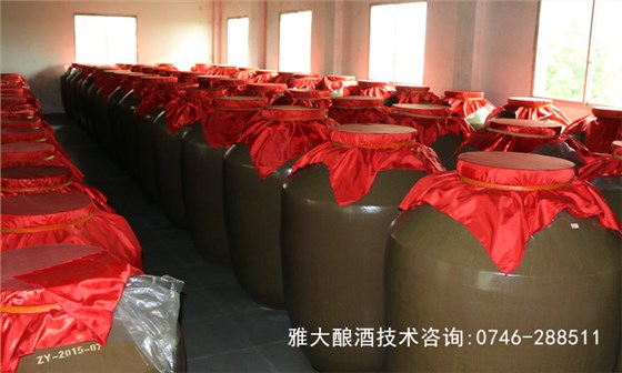 【白酒勾調】老酒調味酒怎么釀，與陳釀調味酒有哪些異同？1