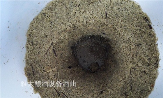 用蒸酒設備烤甘蔗酒