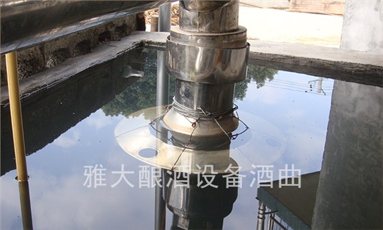 冷卻水使用不當(dāng)影響熟料釀酒設(shè)備使用壽命！