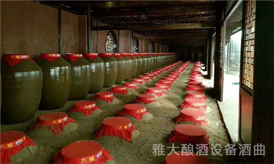 6.24不銹鋼釀酒設備釀的白酒越老越值錢的秘密-地下酒窖