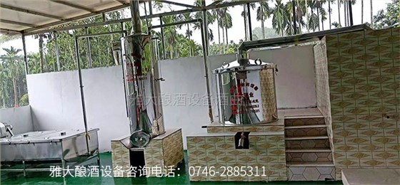 傳統木甑專業釀酒設備1天只能蒸100斤大米，白酒供不應求怎么辦？-06-雅大多功能釀酒設備安裝圖1