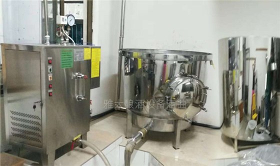 潘姐用釀酒新設(shè)備做酒半年,通過朋友圈快速打開當(dāng)?shù)鼐剖袌觯?02 潘姐用釀酒新設(shè)備做酒半年,通過朋友圈快速打開當(dāng)?shù)鼐剖袌觯?02