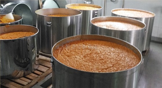 雅大大型釀酒設(shè)備廠家將瓜蔞肉釀成酒，讓果農(nóng)的利潤翻幾倍！-06