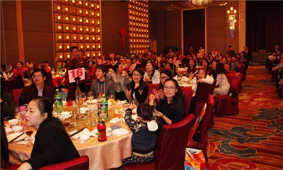 全套釀酒設(shè)備:2019年會(huì)進(jìn)入倒計(jì)時(shí),您的公司年會(huì)酒準(zhǔn)備好了嗎?-03 全套釀酒設(shè)備:2019年會(huì)進(jìn)入倒計(jì)時(shí),您的公司年會(huì)酒準(zhǔn)備好了嗎?-03