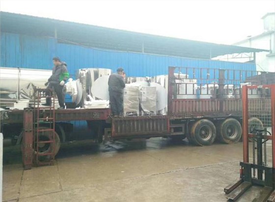 從事白酒行業(yè)10年的李總,為何要一次選購(gòu)5套雅大大型釀酒設(shè)備?-03 從事白酒行業(yè)10年的李總,為何要一次選購(gòu)5套雅大大型釀酒設(shè)備?-03