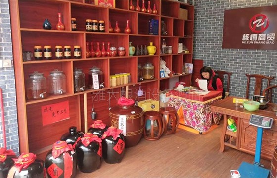新時代女性，借助雅大烤酒設備連開4個酒坊
