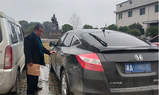 在雅大技術老師的協助下，寧叔酒坊的相關證件已辦理成功