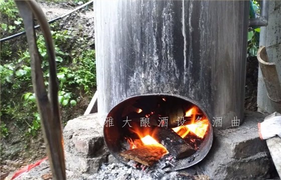 8.25-兵哥哥用雅大制酒設備釀出湄江招牌旅游產品,月凈賺3萬2 8.25-兵哥哥用雅大制酒設備釀出湄江招牌旅游產品,月凈賺3萬2
