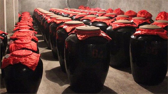 小型釀酒設(shè)備：75%的酒精可有效消毒，也易引發(fā)火災(zāi)，另存酒車間請遠(yuǎn)離明火 3