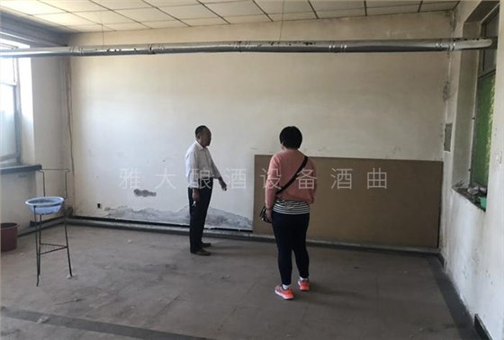 都說做酒設備釀酒太辛苦，可90后陽光男孩也在做 7