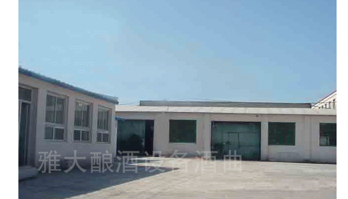 買燒酒設備后不知怎么建酒廠？3招幫你解決建廠難題！