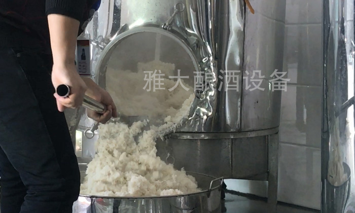 大型釀酒設備制作桂花糯米甜酒釀的方法，用干桂花也可以做！-05