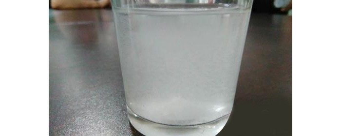 白酒蒸酒設備釀的酒在0℃以下放了2晚-02-白酒渾濁