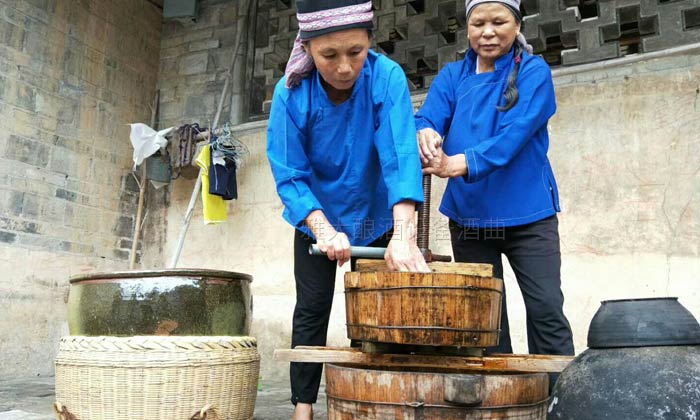 小型酒廠設備做客家米酒(非遺)生意火爆 為何還要做白酒?-03 小型酒廠設備做客家米酒(非遺)生意火爆 為何還要做白酒?-03