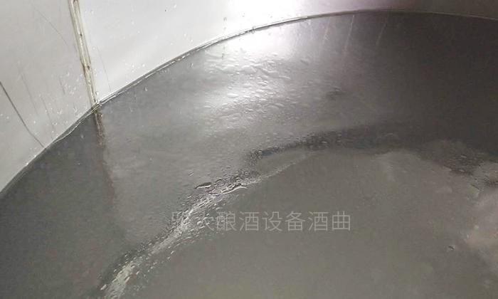 用白酒蒸酒設備做低度酒贏取年輕人市場,怎么操作比較好?-05 用白酒蒸酒設備做低度酒贏取年輕人市場,怎么操作比較好?-05