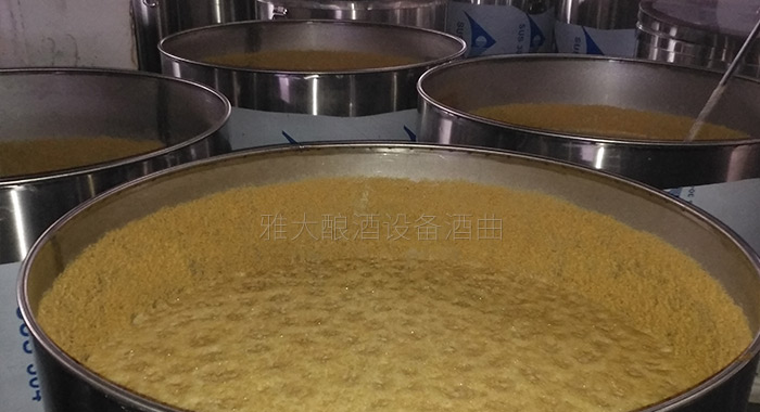 雅大大型釀酒設(shè)備廠家將瓜蔞肉釀成酒，讓果農(nóng)的利潤翻幾倍！-08