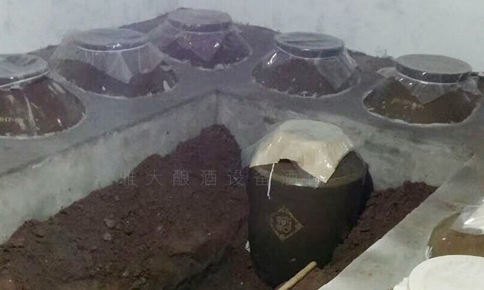 24-陳總用烤酒設備釀造企業定制酒送合作伙伴，加深品牌形象！埋酒