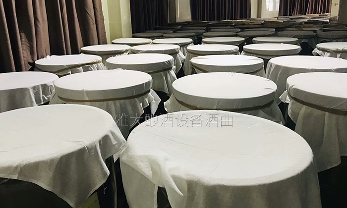 夏季用蒸汽釀酒設(shè)備做酒要避免發(fā)酵升酒過快 夏季用蒸汽釀酒設(shè)備做酒要避免發(fā)酵升酒過快