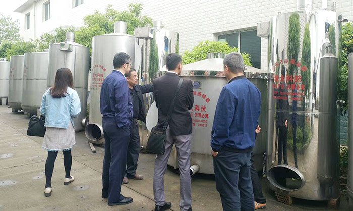雅大不銹鋼釀酒設備廠區(qū) 雅大不銹鋼釀酒設備廠區(qū)