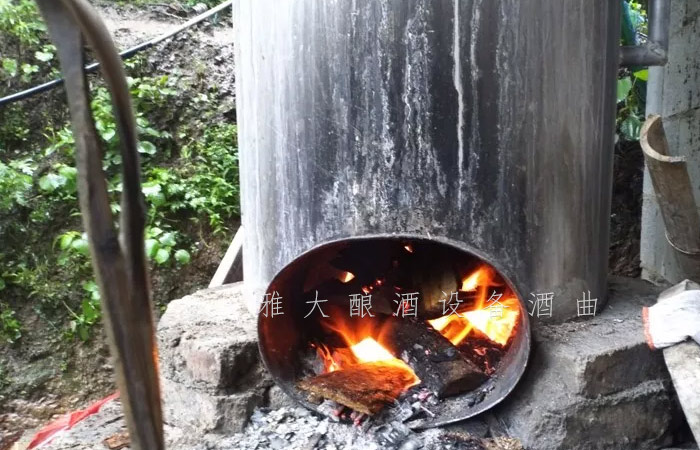 8.25-兵哥哥用雅大制酒設備釀出湄江招牌旅游產品,月凈賺3萬2 8.25-兵哥哥用雅大制酒設備釀出湄江招牌旅游產品,月凈賺3萬2