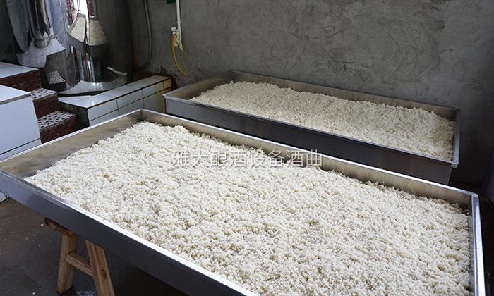 2.3 桂林小伙用1套白酒釀酒設(shè)備幾百斤大米起步開(kāi)酒坊!3 2.3 桂林小伙用1套白酒釀酒設(shè)備幾百斤大米起步開(kāi)酒坊!3