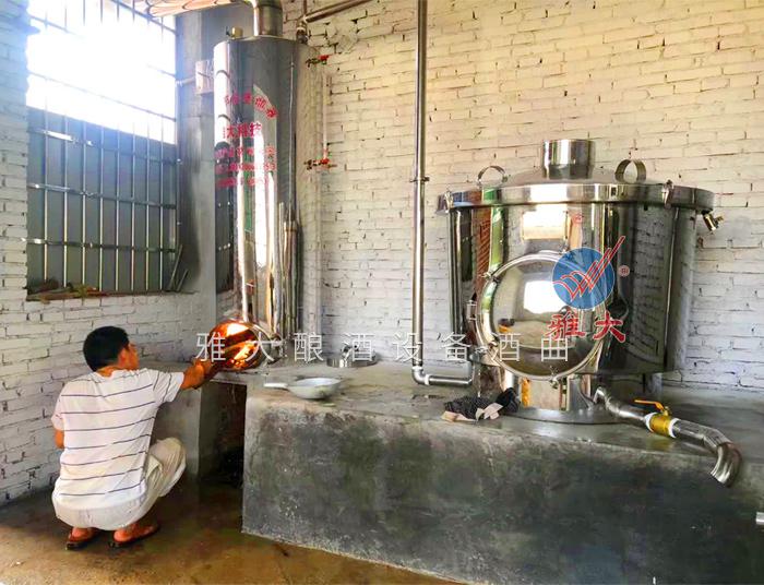 一套白酒蒸餾設備開個純糧酒小作坊,老爸的散酒我包了 4 一套白酒蒸餾設備開個純糧酒小作坊,老爸的散酒我包了 4