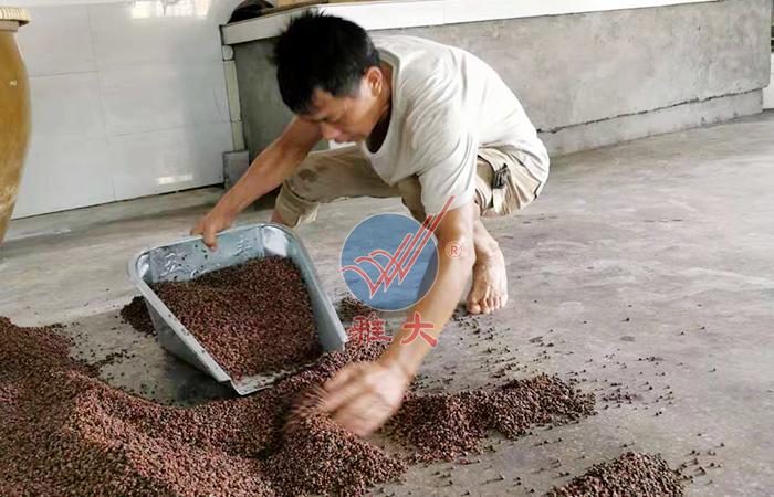 開個酒廠利潤大嗎 農(nóng)村釀酒躺著也能賺錢的4大銷售方法 2 開個酒廠利潤大嗎 農(nóng)村釀酒躺著也能賺錢的4大銷售方法 2
