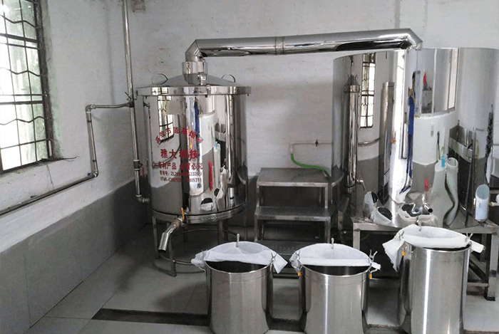 白酒生產設備蒸酒4