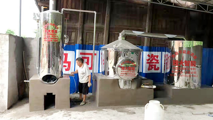 12.18致富新模式，用烤酒設備蒸酒后的酒糟飼養肉牛成本低，效益高-設備