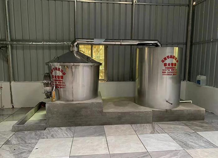 用蒸酒設備釀造白酒