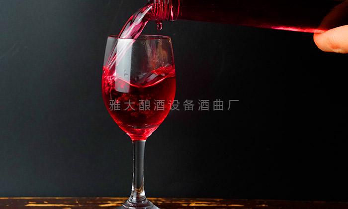 用蒸酒設備釀造的白酒澀味重怎么回事？一文講透！ 2