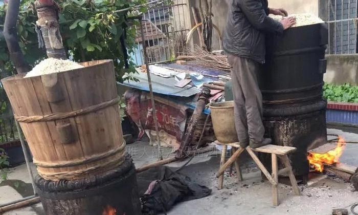 曬谷場支攤三小時飄香！這套行頭才是上門釀酒人的金飯碗1