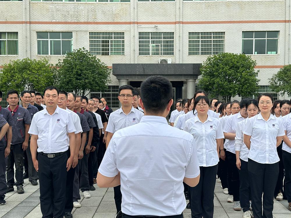 粽情端午，“瓶”添趣味——雅大2025職工慰問(wèn)活動(dòng)別樣精彩 6