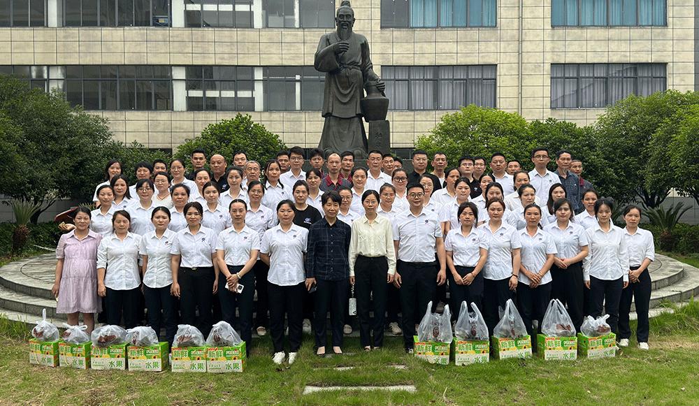 粽情端午，“瓶”添趣味——雅大2025職工慰問(wèn)活動(dòng)別樣精彩 7