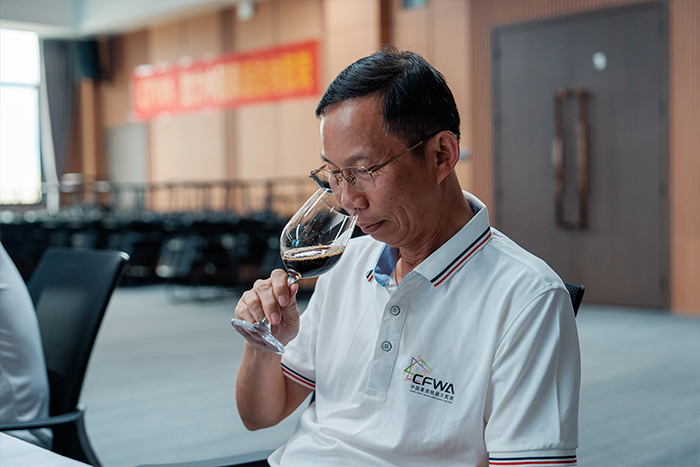 喝了20年酒才明白：適合自己的才是頂級好酒 4